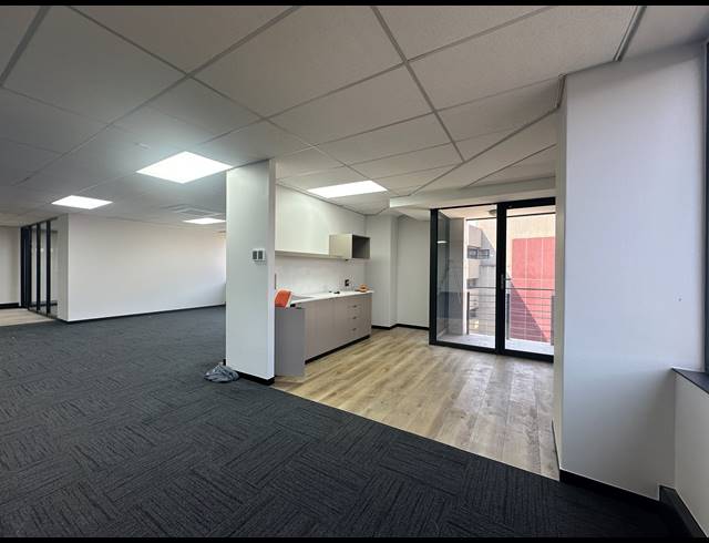 230M² OFFICE TO LET IN SANDTON CENTRAL